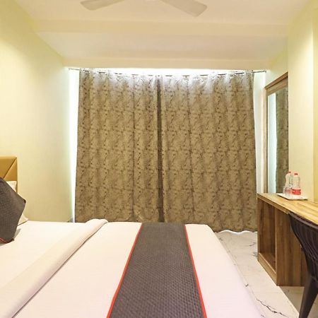 Hotel Good Vibe Near Delhi Igi Airport Nova Deli Exterior foto