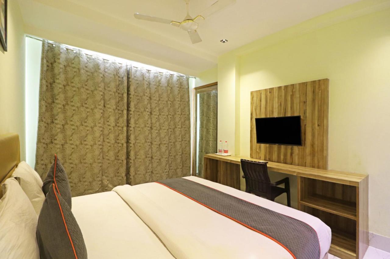 Hotel Good Vibe Near Delhi Igi Airport Nova Deli Exterior foto