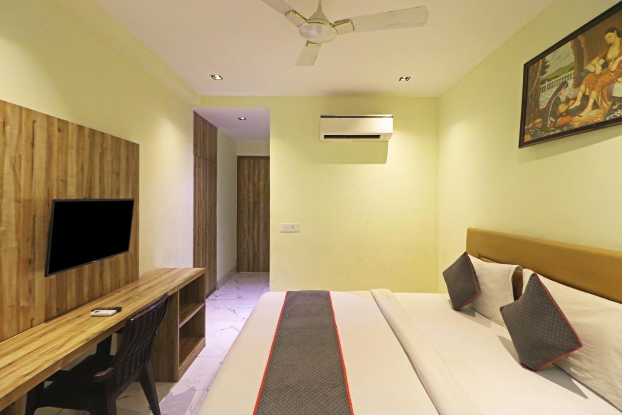 Hotel Good Vibe Near Delhi Igi Airport Nova Deli Exterior foto