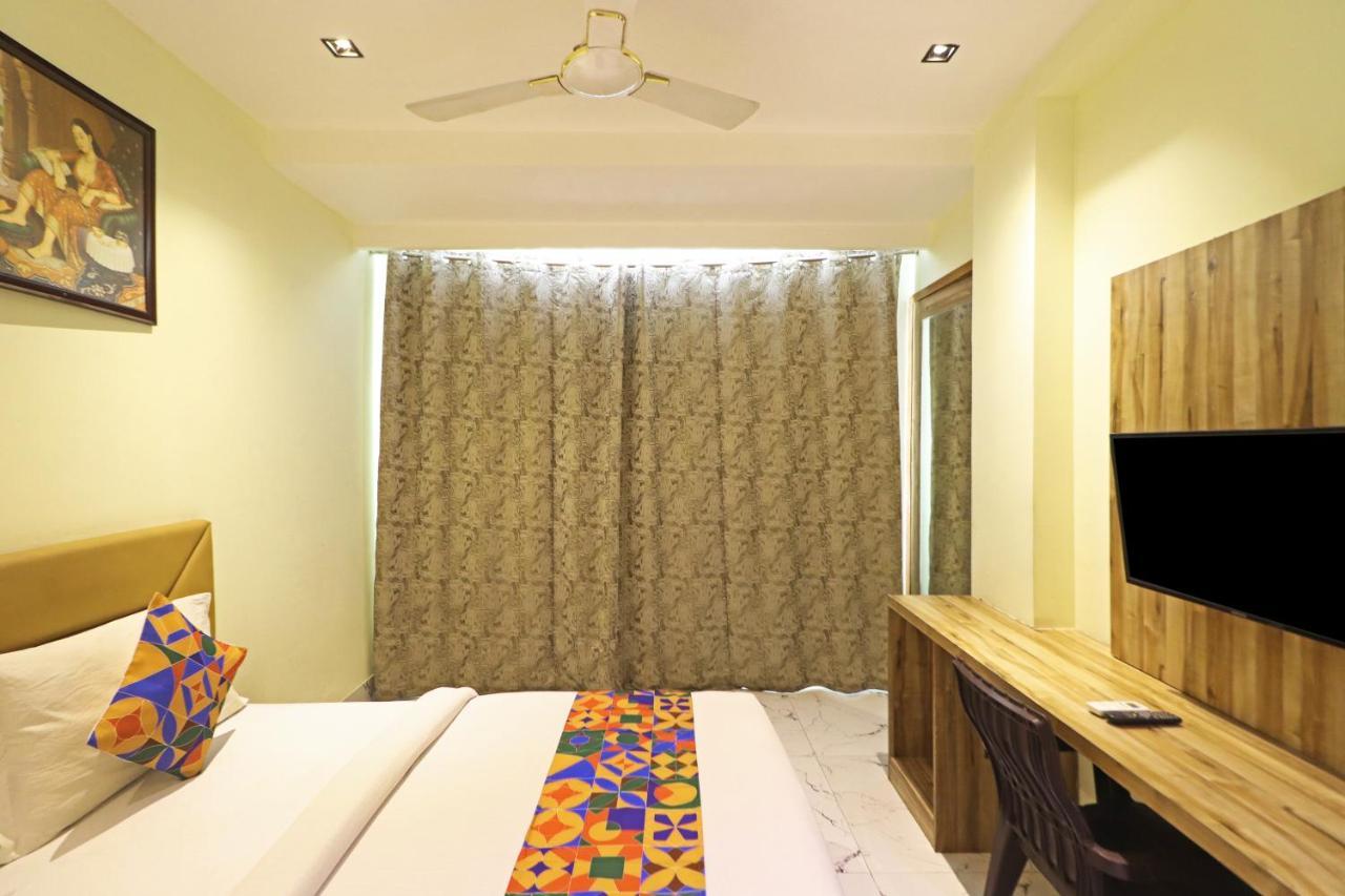 Hotel Good Vibe Near Delhi Igi Airport Nova Deli Exterior foto