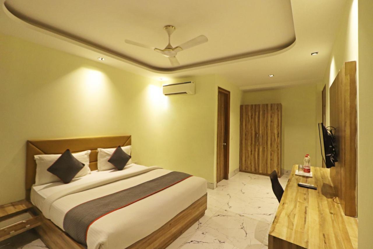 Hotel Good Vibe Near Delhi Igi Airport Nova Deli Exterior foto