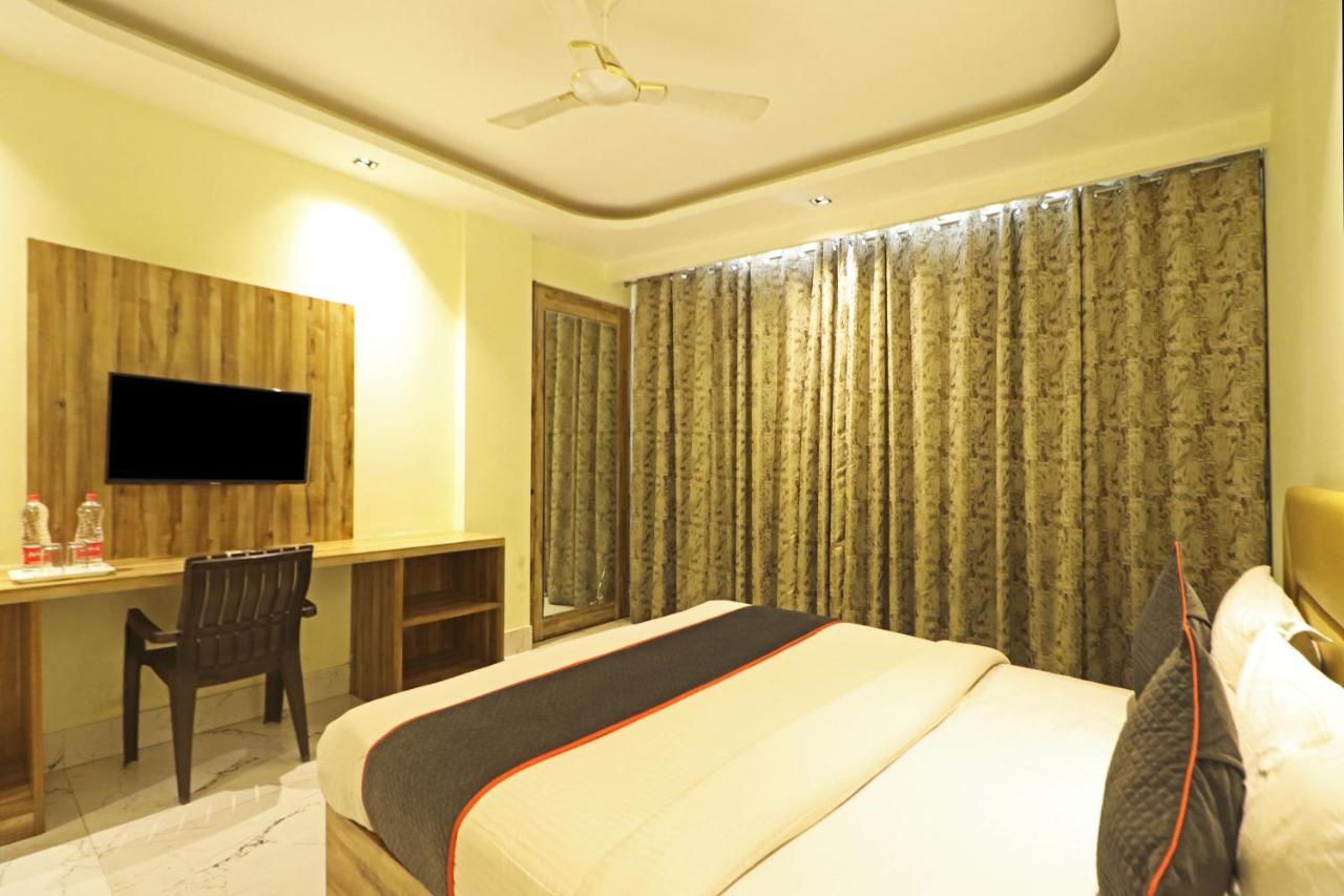 Hotel Good Vibe Near Delhi Igi Airport Nova Deli Exterior foto