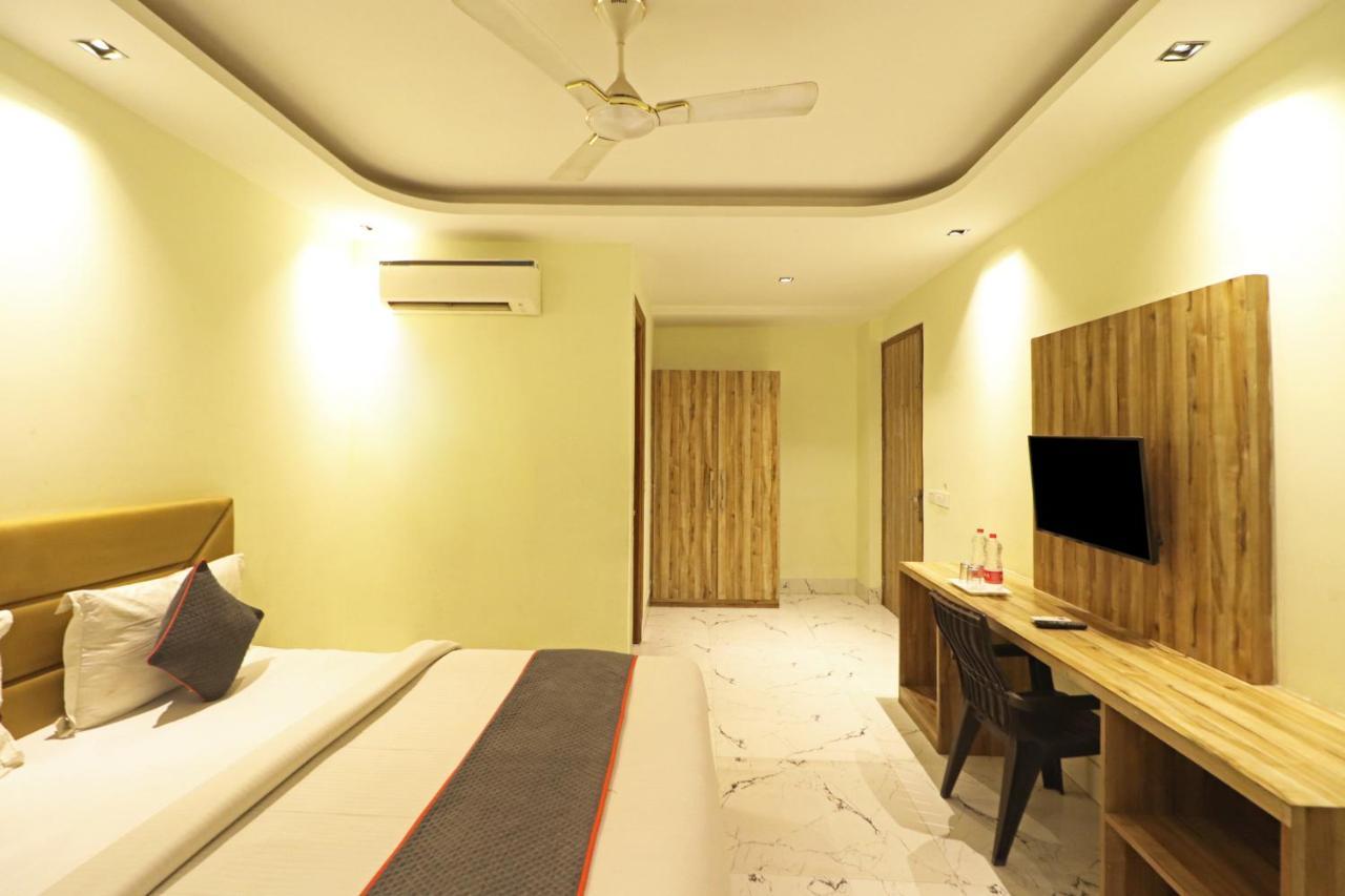 Hotel Good Vibe Near Delhi Igi Airport Nova Deli Exterior foto